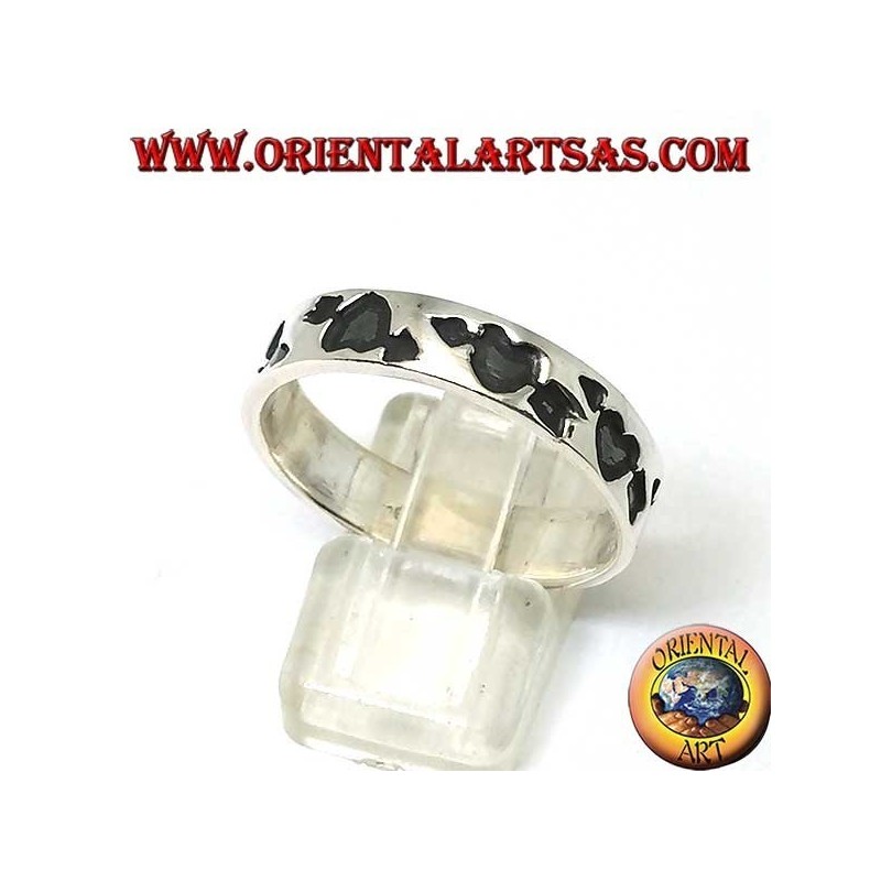 Ring in silver with broken heart (heart with arrow) hollowed out