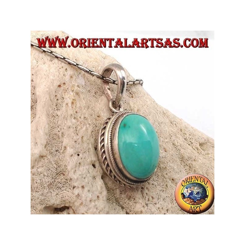 Pendentif en argent avec turquoise naturelle ovale et bordure tressée