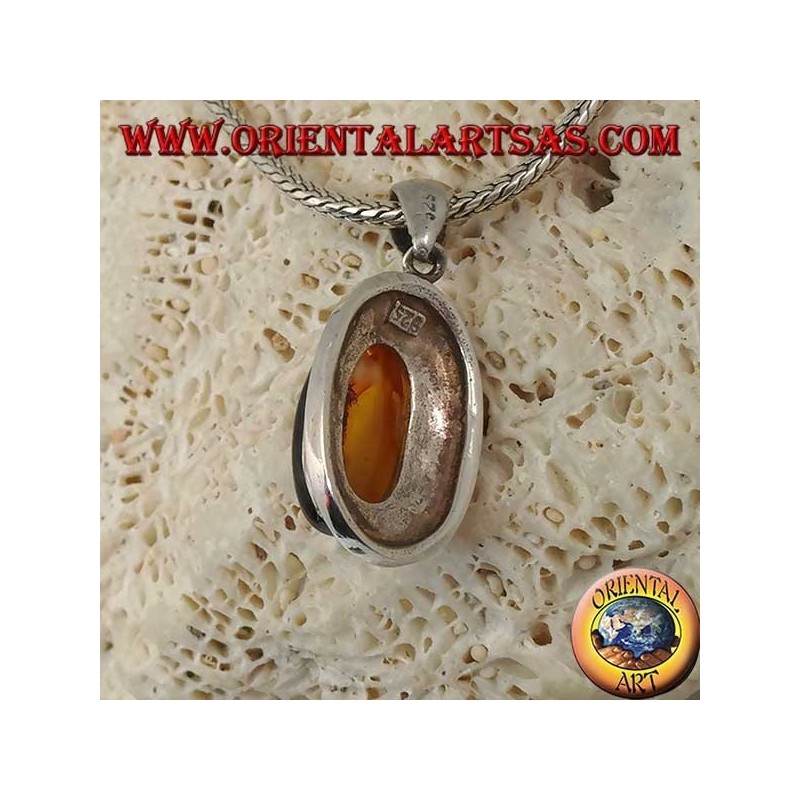 Colgante de plata con ámbar tibetano natural ovalado