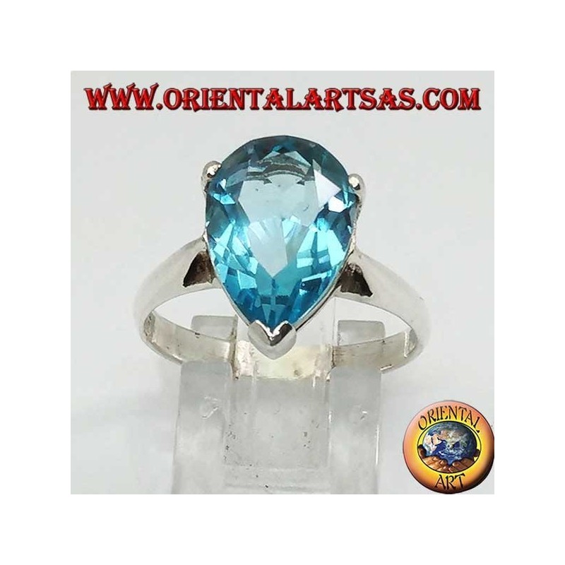 Anello in argento con topazio azzurro a goccia montatura a griffe