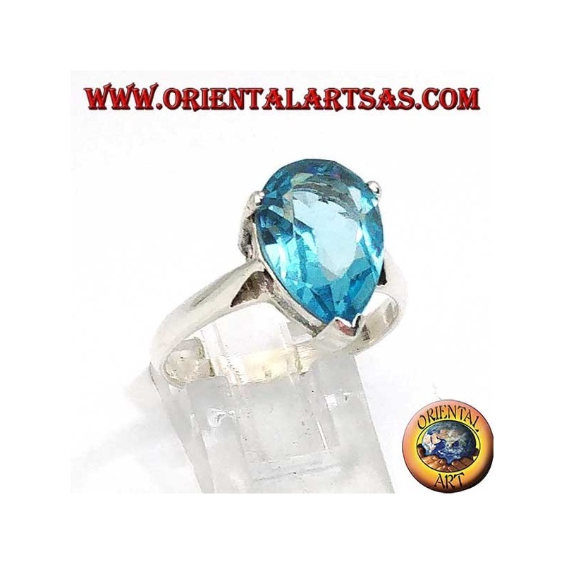 Anello in argento con topazio azzurro a goccia montatura a griffe