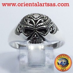 Skull ring tattooed silver