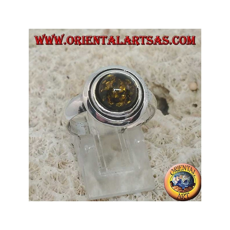 Anillo de plata con ámbar redondo verde abrazado por discos