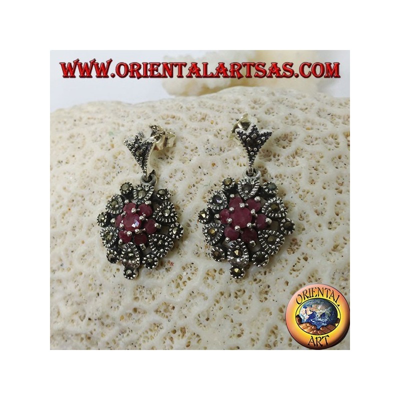 Pendientes de plata con 1 + 6 rubíes naturales redondos engastados con marcasita.