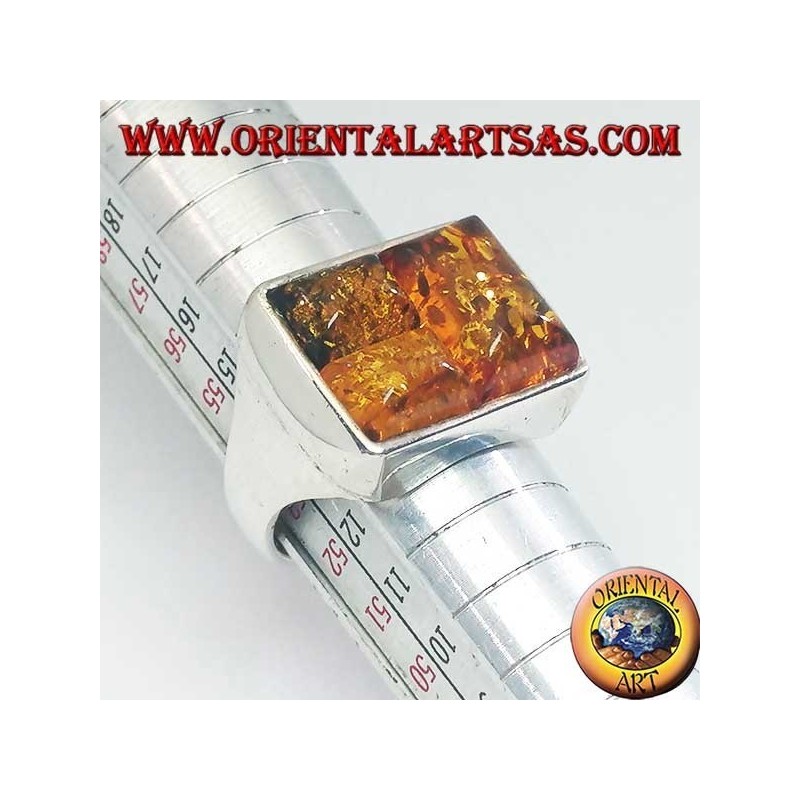 Anello in argento rettangolare con tre ambre rettangolari