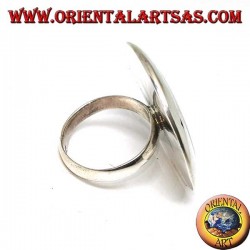 Silver ring with round mother of pearl (large)