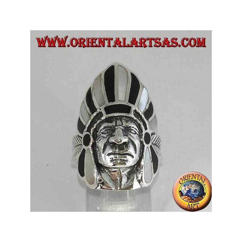 Anello in argento, testa di Indiano D'America nativi con piume in madreperla ed onice