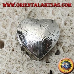 Pilulier en argent (925 ‰) avec gravures en forme de coeur