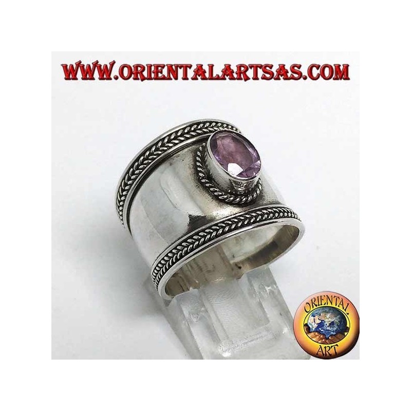 Breiter Silberring mit ovalem Amethyst, Bali
