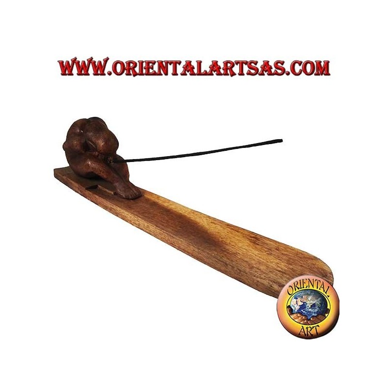 Quemador de incienso, yogui con patas estiradas en madera de suar