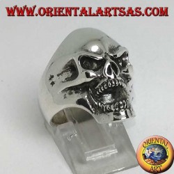 Aggressive skull silver ring