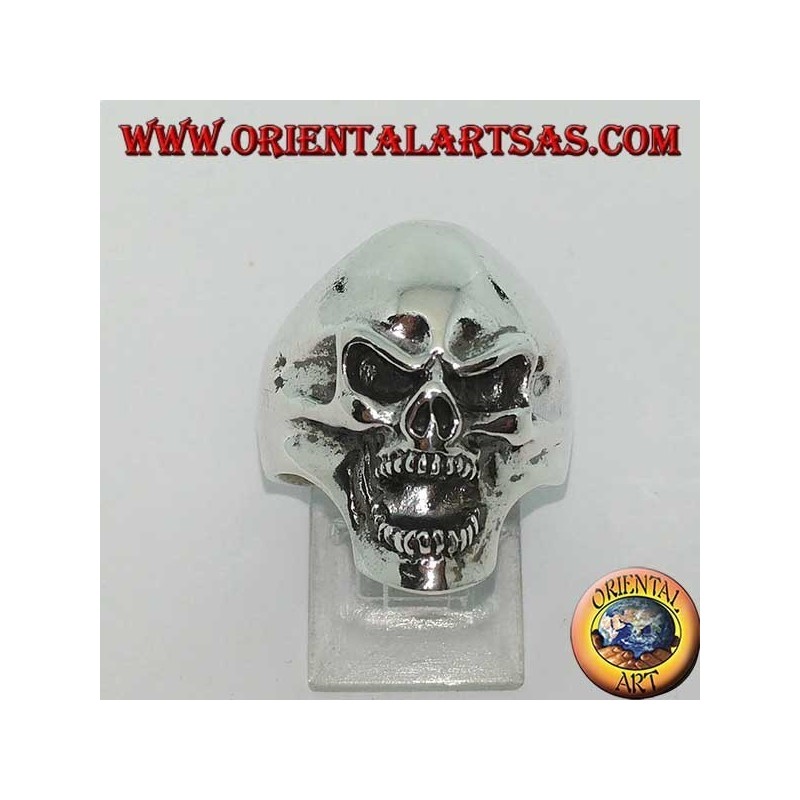 Aggressive skull silver ring
