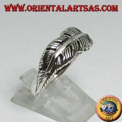 Silver ring in the shape of an Indian feather