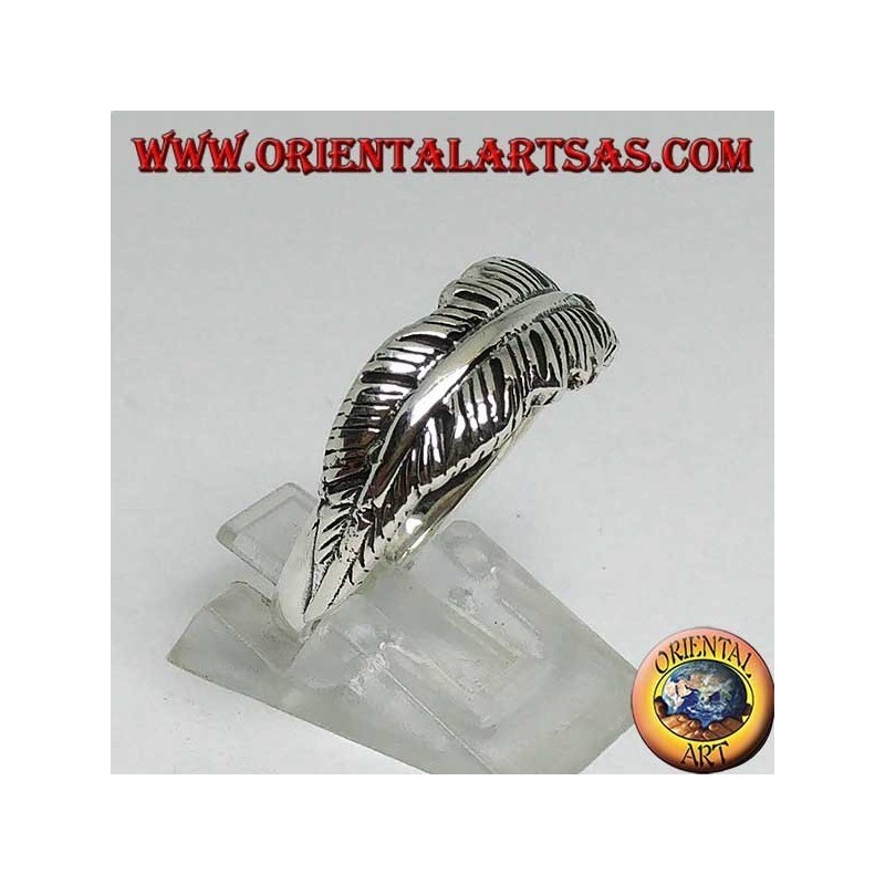 Silver ring in the shape of an Indian feather
