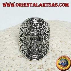 Anillo ovalado de plata calado con decoraciones barrocas
