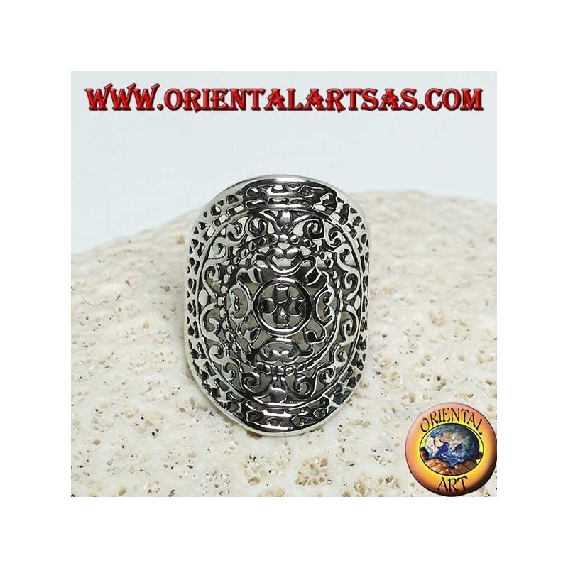 Anillo ovalado de plata calado con decoraciones barrocas