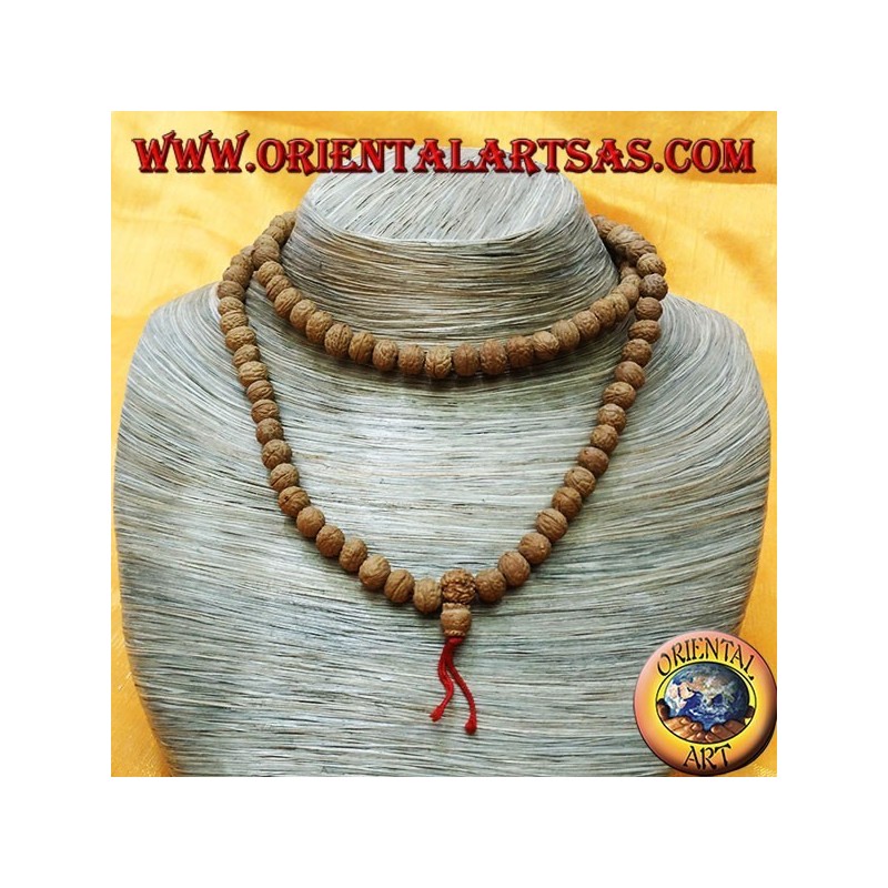 Buddhistischer Rosenkranz von Mālā (Japamālā) mit 108 Körnern von 8 mm. in Ritu- oder Raktu-Samen und roten Fäden