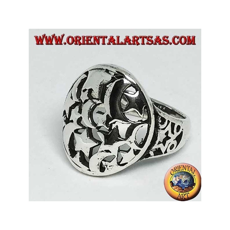 Anello in argento tondo traforato con stelle e lune