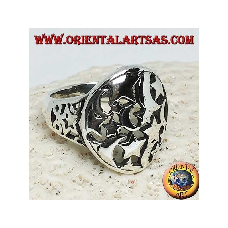 Bague ronde en argent ajouré avec étoiles et lunes