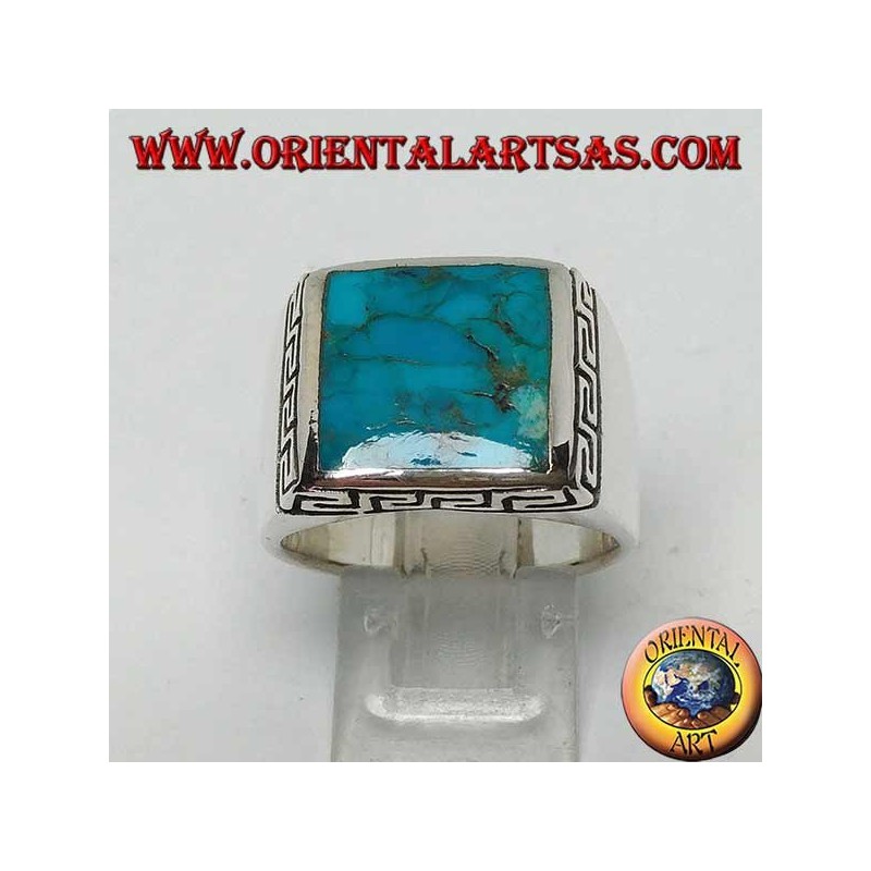 Anello in argento con turchese naturale quadrato contornato da incisione a greca (22)