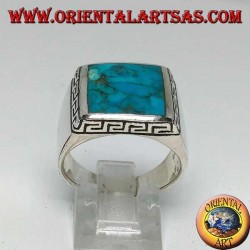 Anillo de plata con turquesa cuadrada natural rodeada de un grabado griego (22)