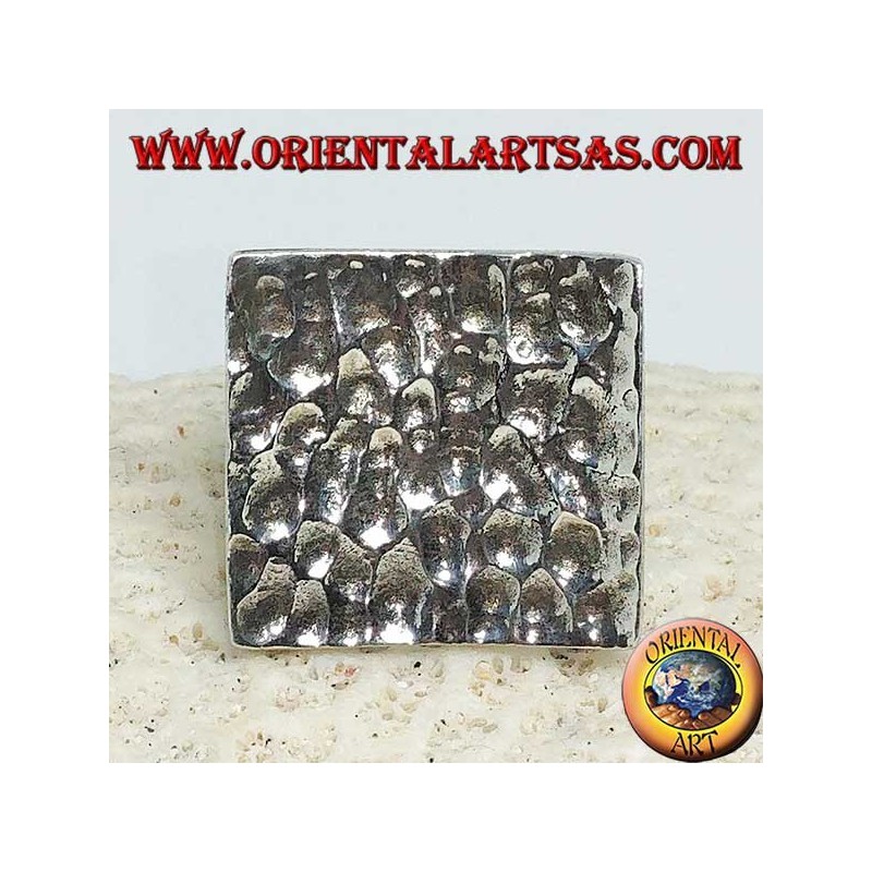 Großer konkaver und gehämmerter quadratischer Silberring