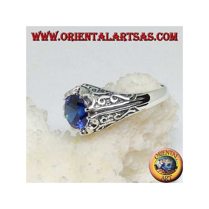 Solitario anello in argento con zirconi a cuore