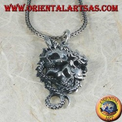 Colgante de plata con dos calaveras