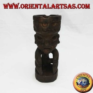 Cendrier à la couronne de l'homme tribal en bois de teck
