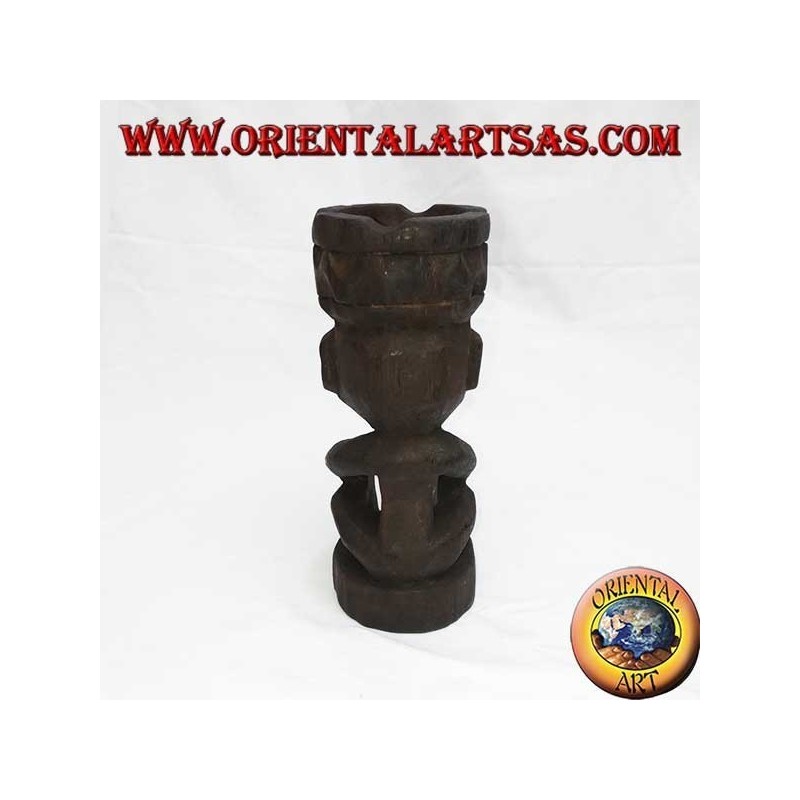 Ashtray in the crown of the tribal man in Teak wood