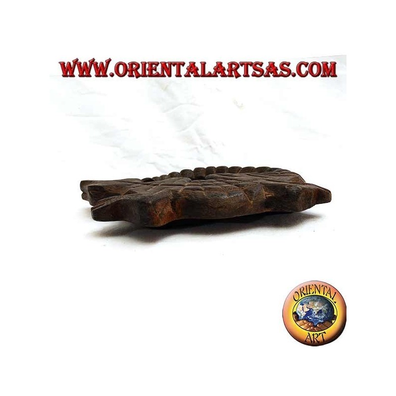 Cendrier crocodile en bois de teck