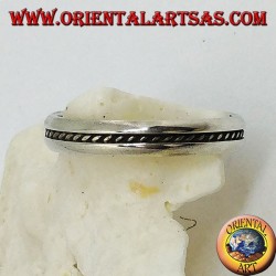 Silver band with central bas-relief plait