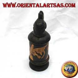 Zylindrische Schmuckschatulle mit floralen Gravuren aus Schildkröte aus Bambus und Mahagoniholz