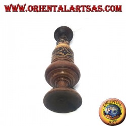 Cylindrical candle holder with floral engravings in mahogany wood (low)