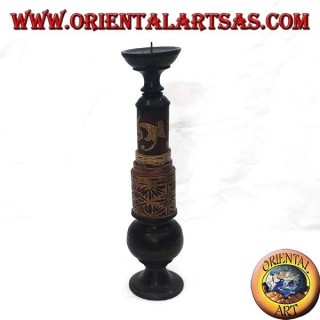 Cylindrical candle holder with floral engravings in mahogany wood (high)