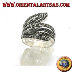 Bague hélicoïdale en argent avec marcassite