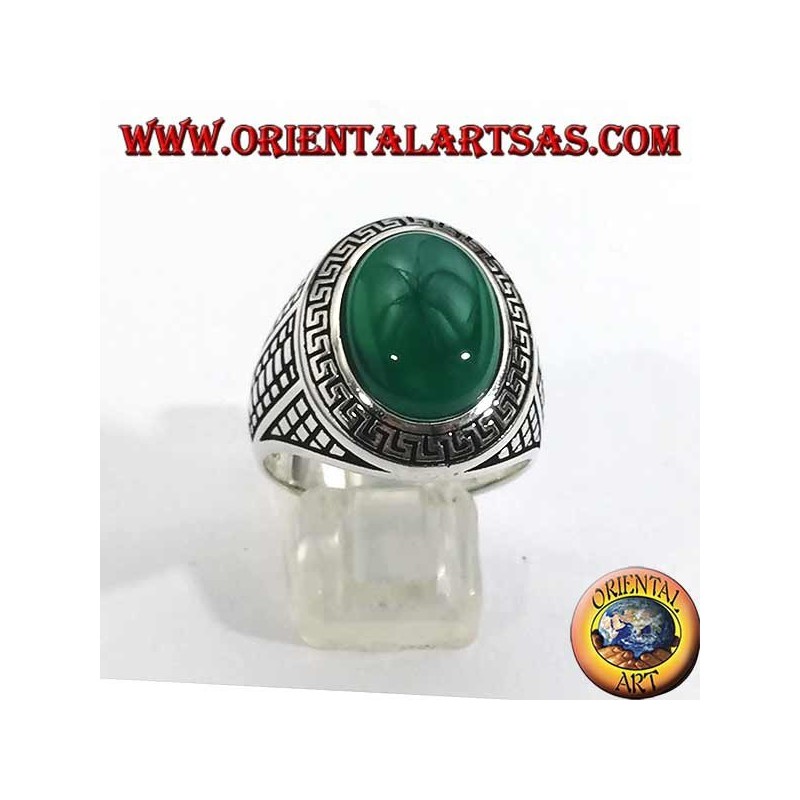 Silver ring with large oval green agate surrounded by a bas-relief grid