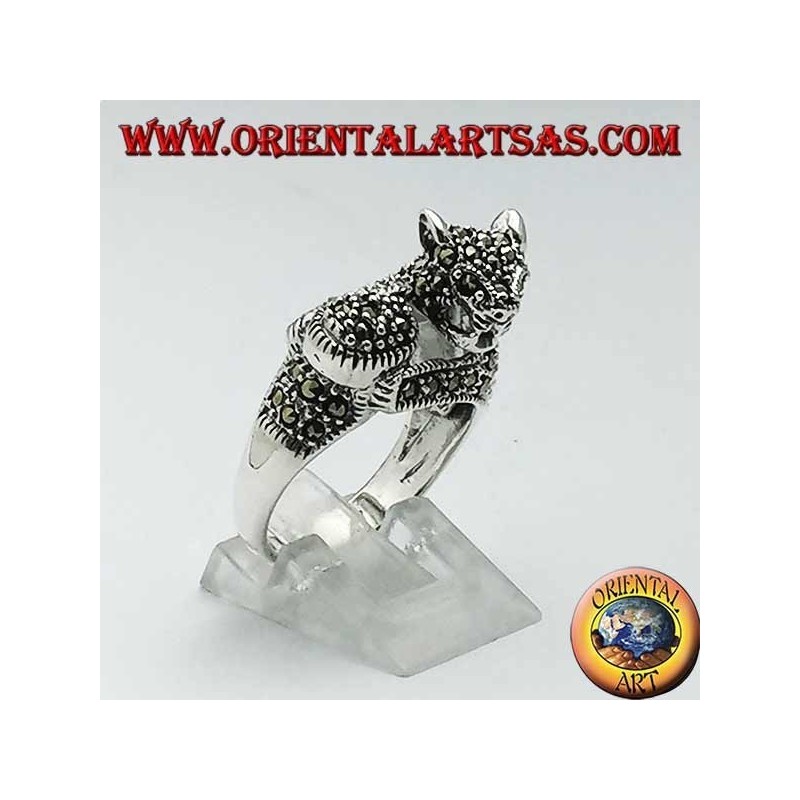 Anello in argento, gatto con gomitolo in marcasite