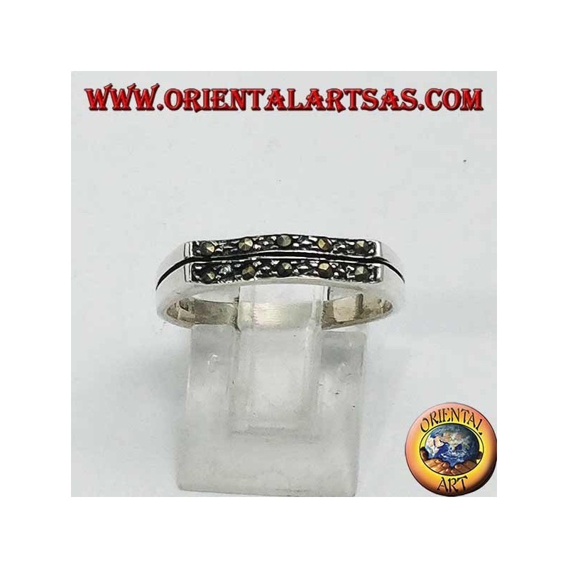 Anillo de plata, rectángulo ondulado en marcasita