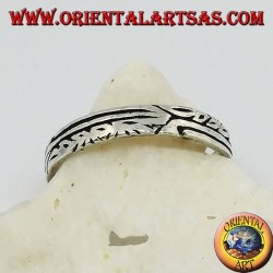 Ring in Silber mit Gravuren