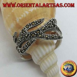 Bague en argent avec marcassite, motif de feu sculpté