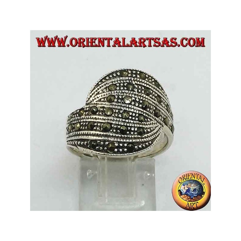 Silberring, Umarmung zweier Bänder mit Markasit