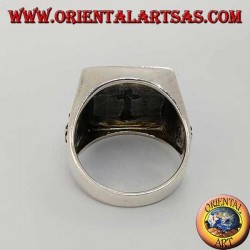 Anillo de plata con sello cuadrado y ancla