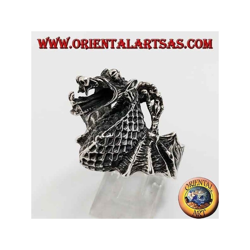 Anillo de plata con forma de dragón lanzallamas