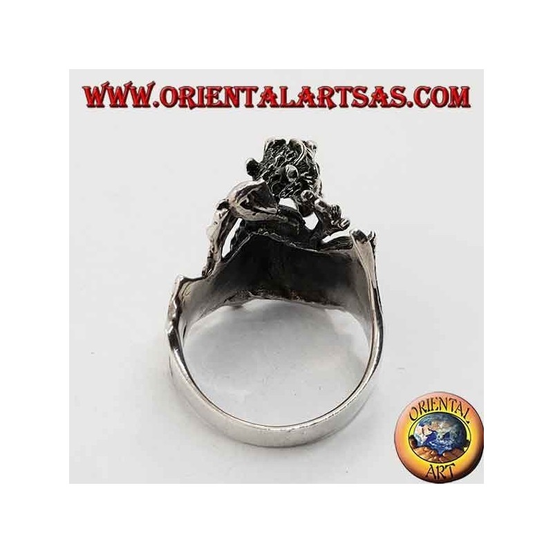 Bague en argent en forme de lance-flammes dragon