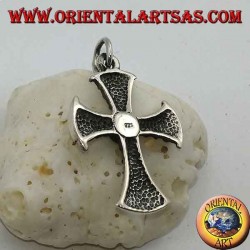 Pendentif en argent en forme de croix avec turquoise centrale ronde