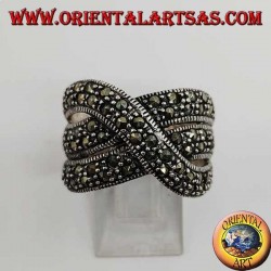 Anillo de plata de banda con entrelazado de 3 líneas con marcasita