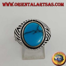 Bague en argent avec turquoise ovale plate et gravures gravées sur les côtés