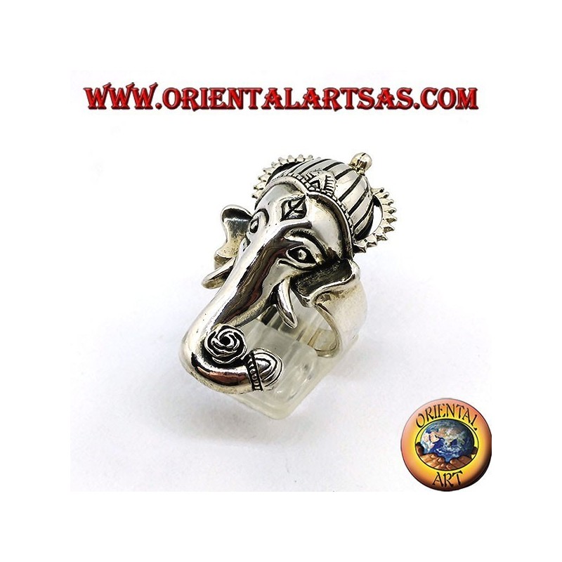 Anello in argento a forma di testa di Ganesh con rosa tra la proboscide (grande)