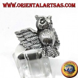 Silver ring with whole owl with open wings